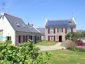 L-shaped Breto stone house with sauna, Lampaul-Plouarzel